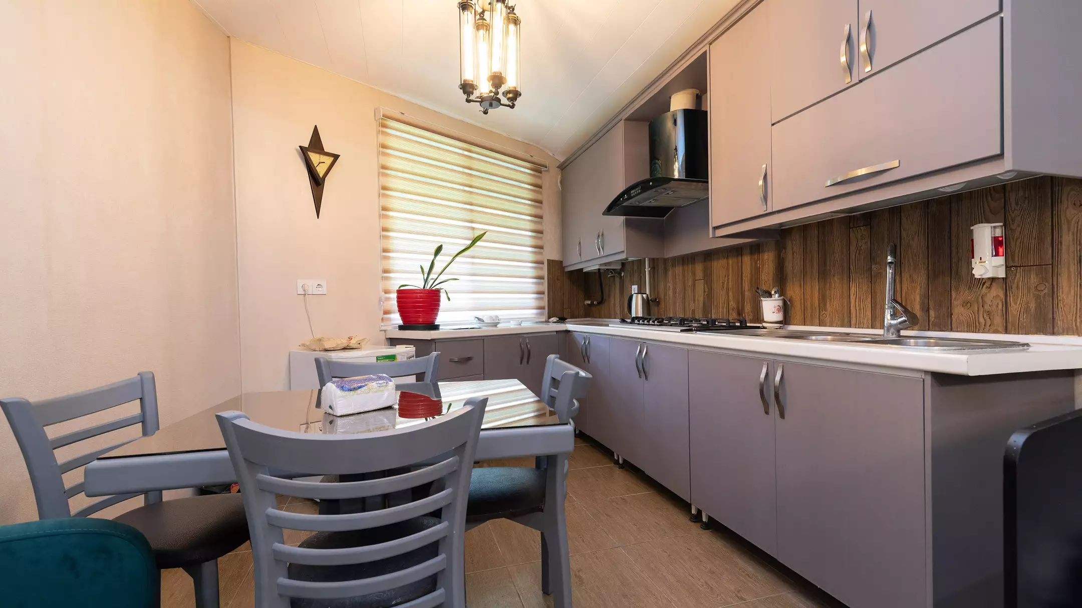 Alibaba https://cdn.alibaba.ir/ostorage/hotel-accommodation-images/685934d6a1e6f83605b73907_ویلا یک خوابه پنج تخته (3).webp